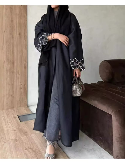 Fashionable Breathable Comfortable Dubai Abaya Robe for Women Casual Style Muslim Dress with Arab Embroidery