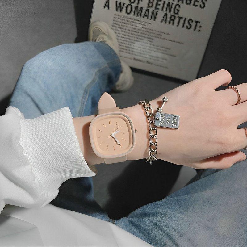 Women's Leisure Fashion Simple Girl's Watches Sports Quartz Watch Custom
